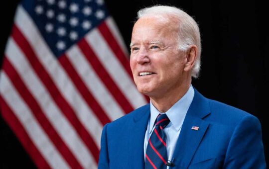 US Lawmaker Urges Biden Administration to Develop 'Robust Strategy' to Prevent Crypto Use to Evade Sanctions