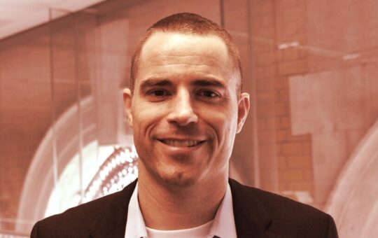 CoinFLEX Says 'Bitcoin Jesus' Roger Ver Is Behind Its Withdrawal Troubles, $47M Debt