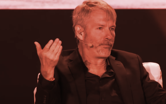 Bitcoin Fanatic Michael Saylor Steps Down as MicroStrategy CEO