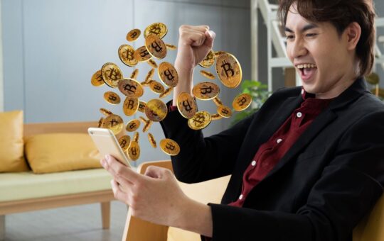 BTC Beats Nasdaq Index and Gold in Q1, Liquid Staking Governance Tokens up by 210% – Featured Bitcoin News