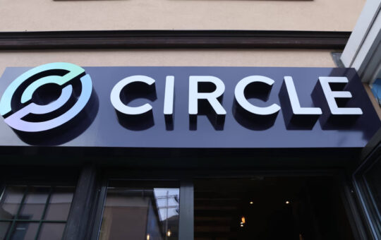 Circle Raises $1.1 Billion in Upsized IPO, Prices Shares at $31