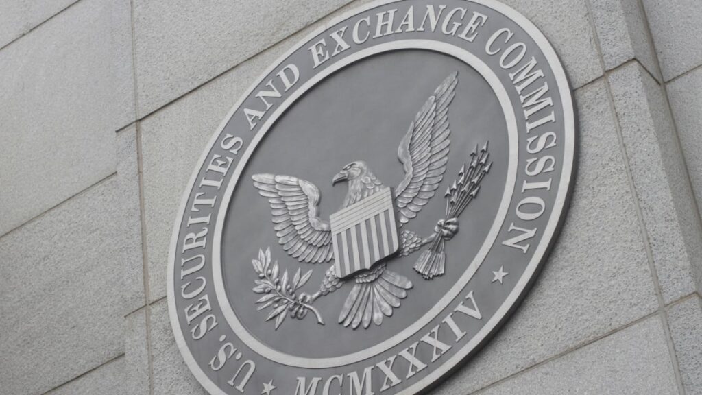 SEC Commissioner Rejects DeFi Overreach, Defends Core US Principles